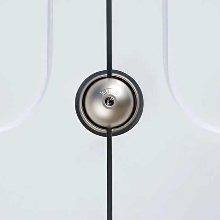 Cerradura Meroni UFO Auto Classic instalada en puerta de furgoneta vista frontal