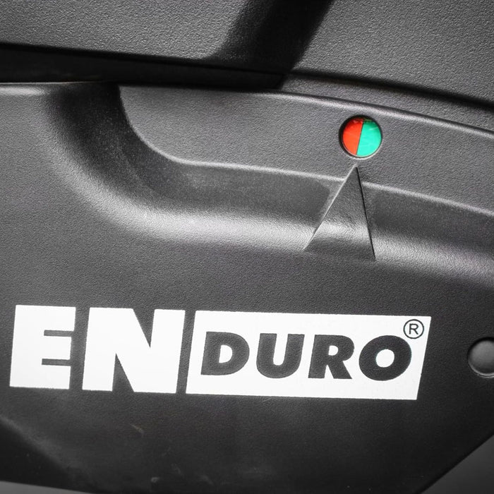 Detalle de la carcasa del mover Enduro EM303+ con indicador y logotipo Enduro.