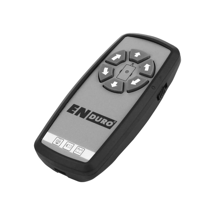 Mando a distancia del mover Enduro EM303+ para maniobrar caravanas de forma precisa.