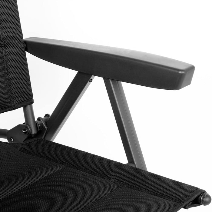 Detalle del reposabrazos ergonómico y estructura de la silla reclinable Brunner Skye 3D