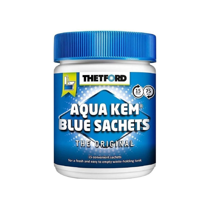 Envase frontal de Thetford Aqua Kem Blue Sachets con 15 dosis para depósitos de inodoros portátiles.