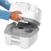 Desmontaje de los depósitos del inodoro portátil Thetford Porta Potti Qube 365 para vaciado y limpieza