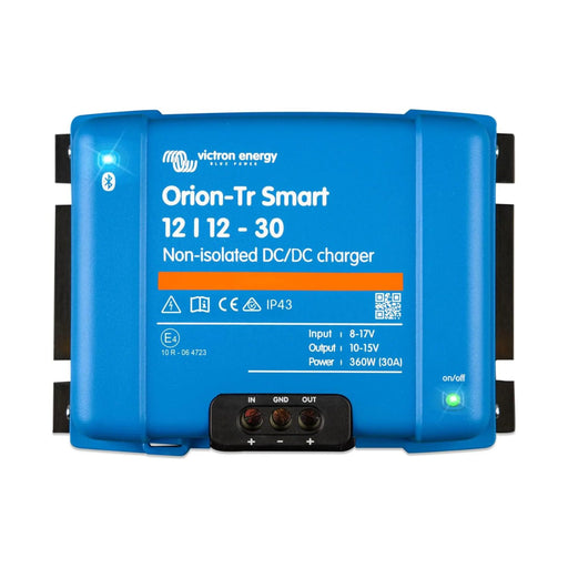 Vista frontal del cargador DC-DC Victron Orion-Tr Smart 12/12-30 no aislado con Bluetooth